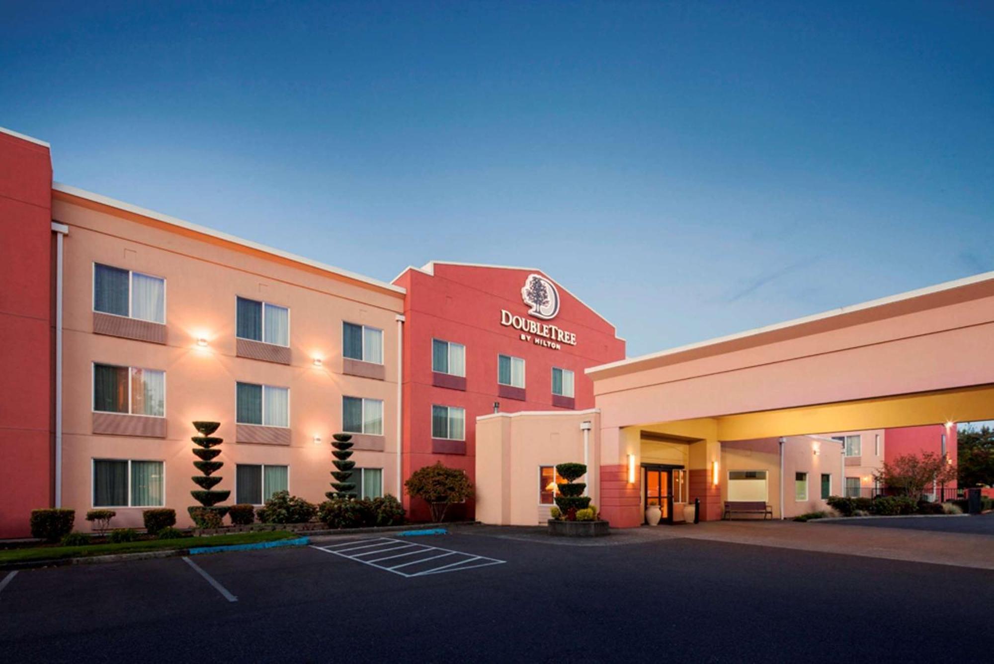 Doubletree By Hilton Vancouver Exterior foto